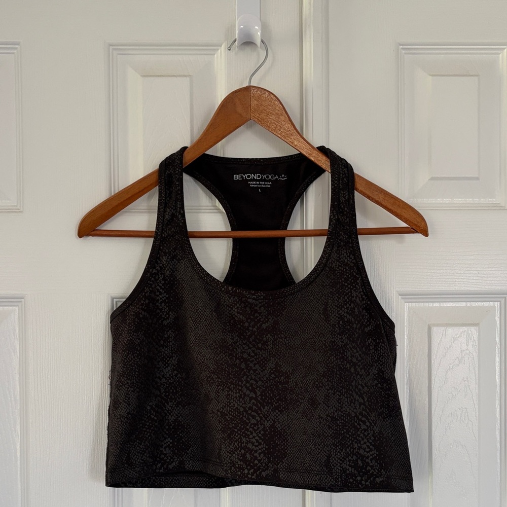 Beyond Yoga PowerShine Viper Print Cropped Tank